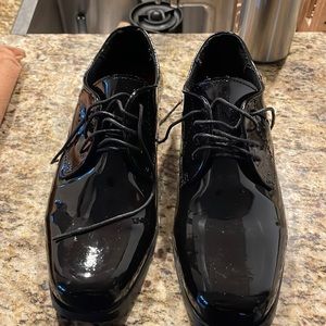 Fredrico Leone black patent leather event shoes